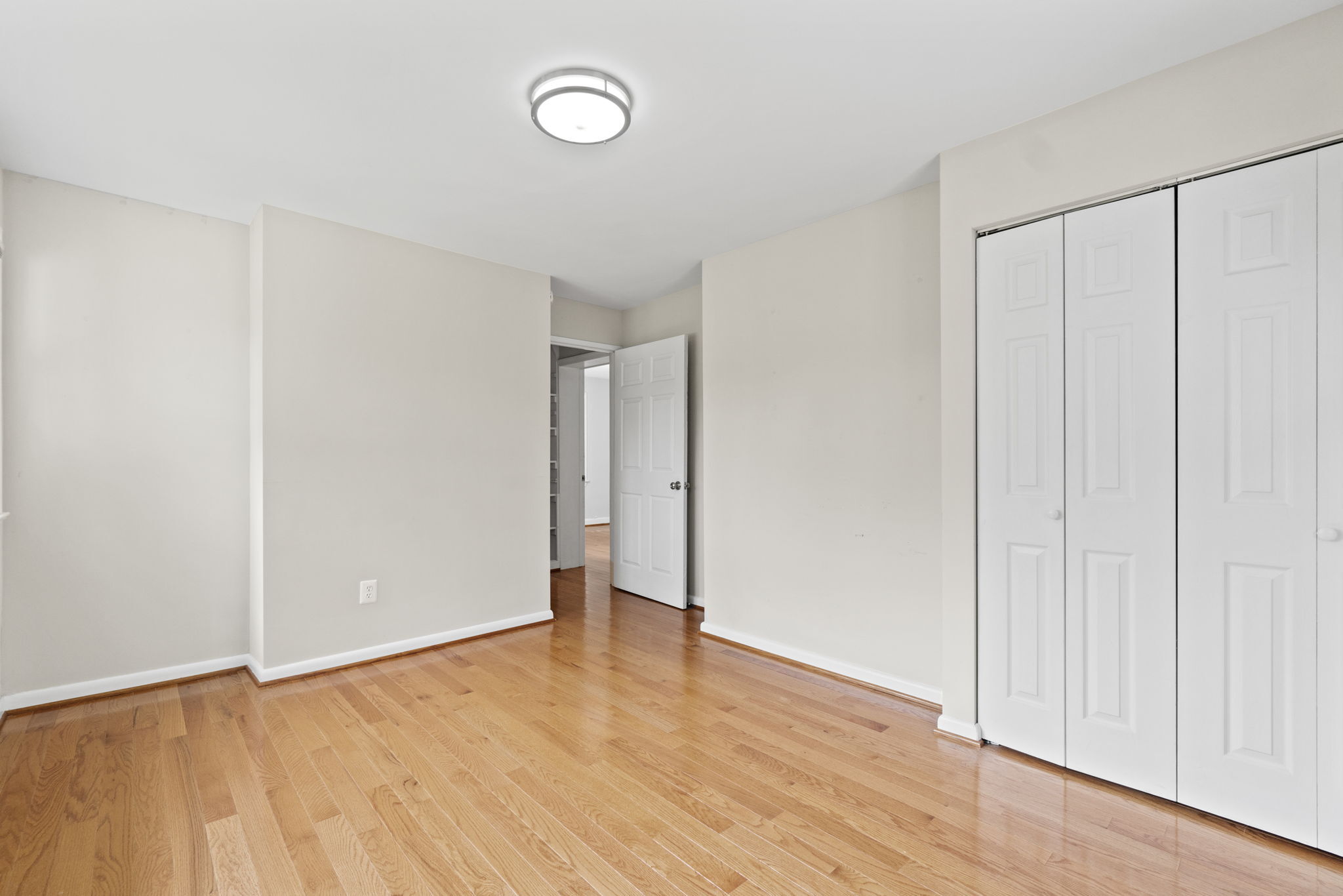 8413 Potomac Rd (5BR)