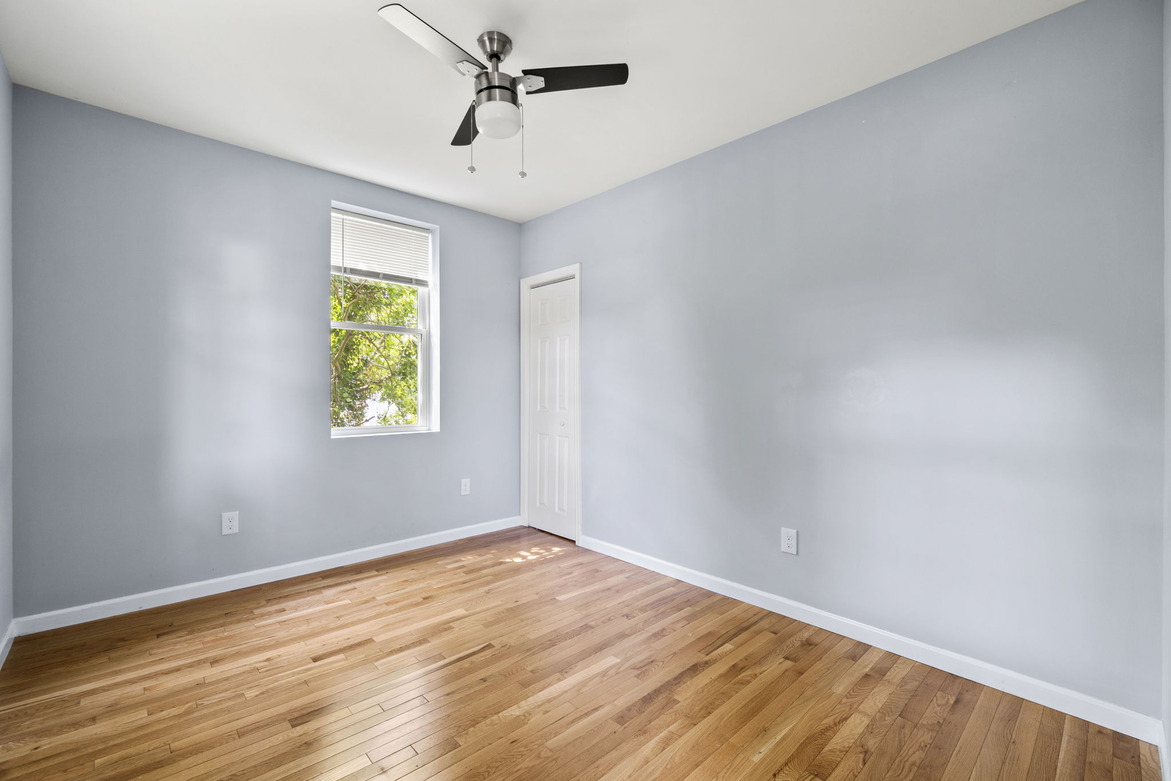 4809 Sheridan St (5BR)