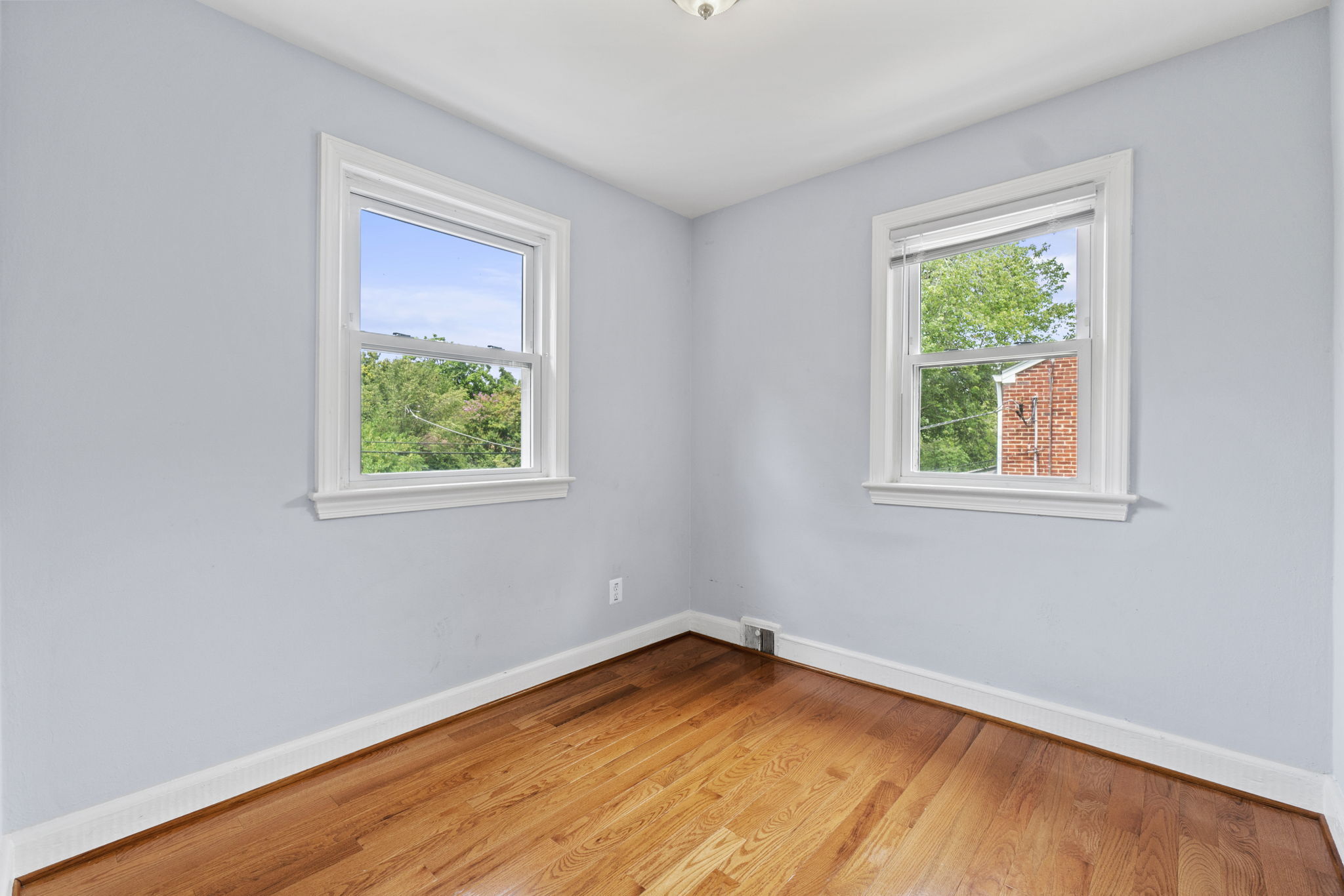 8413 Potomac Rd (5BR)