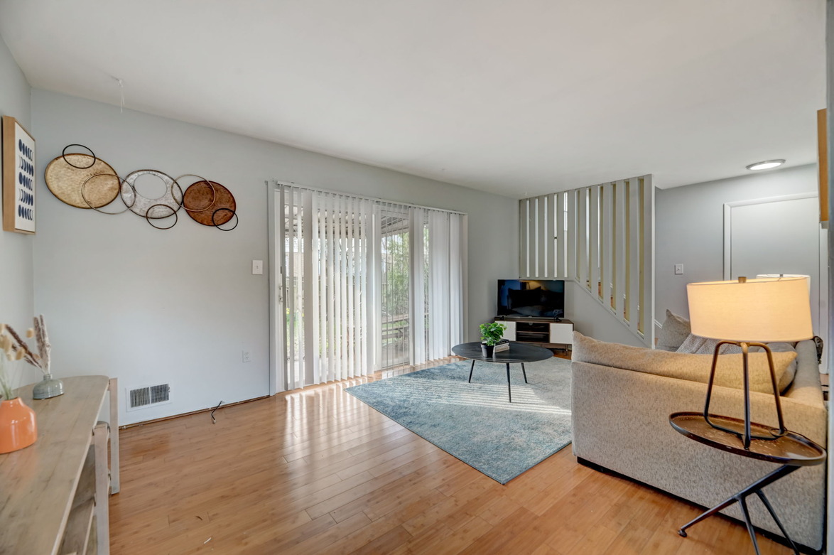 5017 Berwyn Rd (4BR)