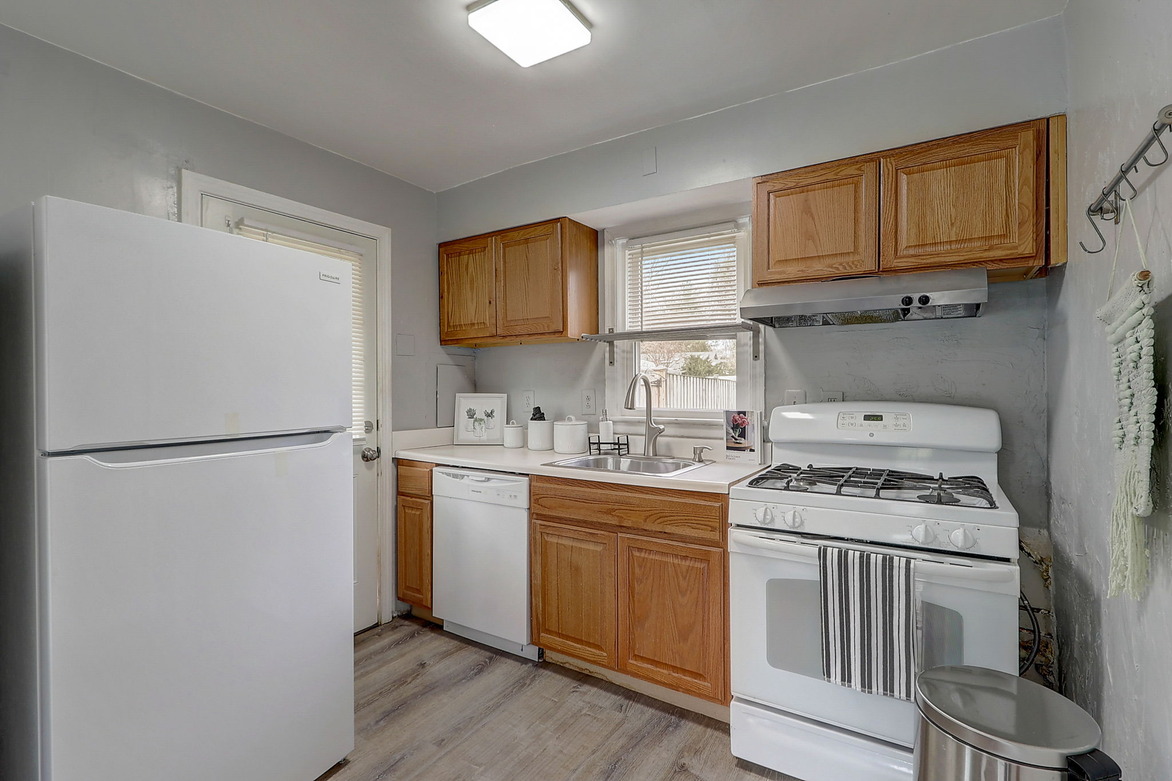6008 Riverside Dr (3BR)