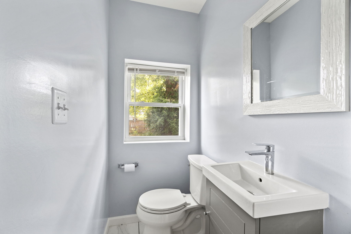 4809 Sheridan St (5BR)