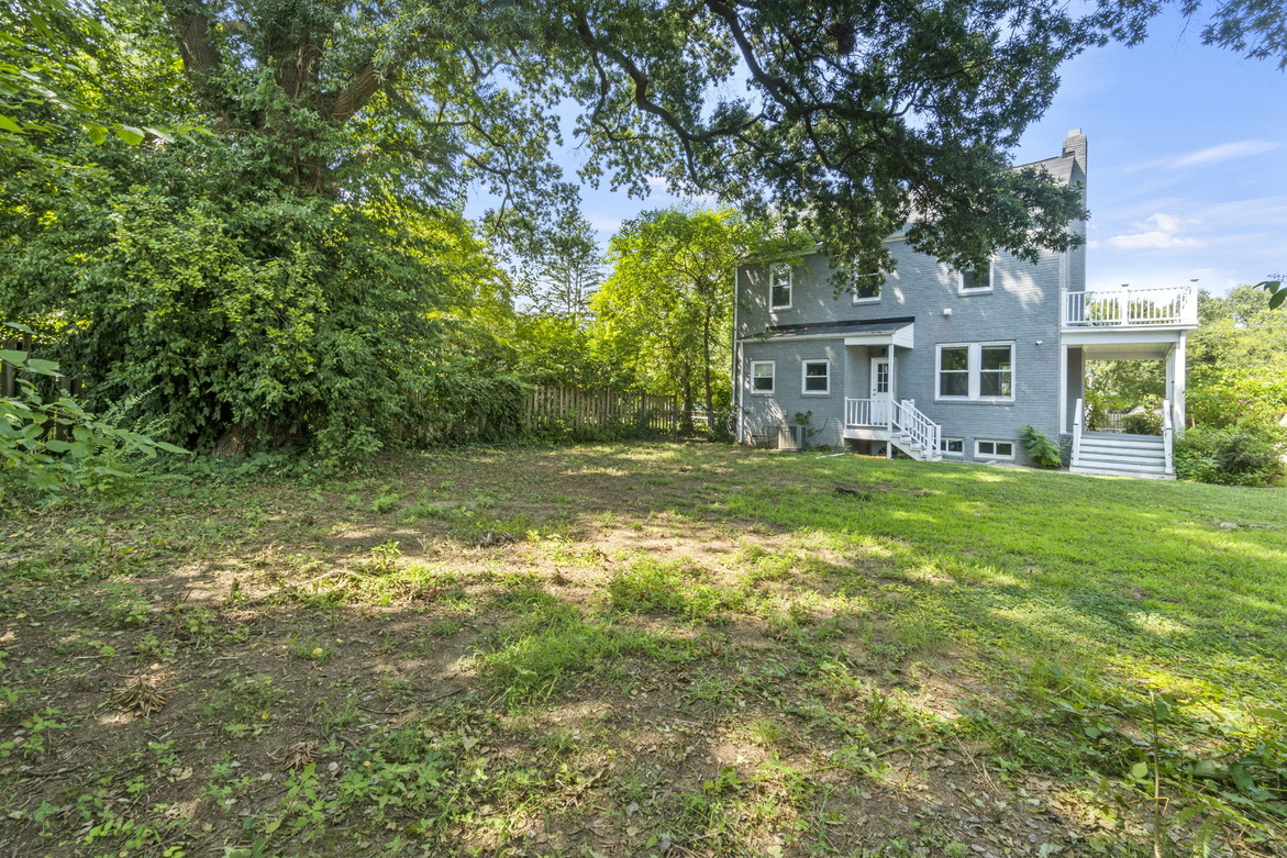 4809 Sheridan St (5BR)