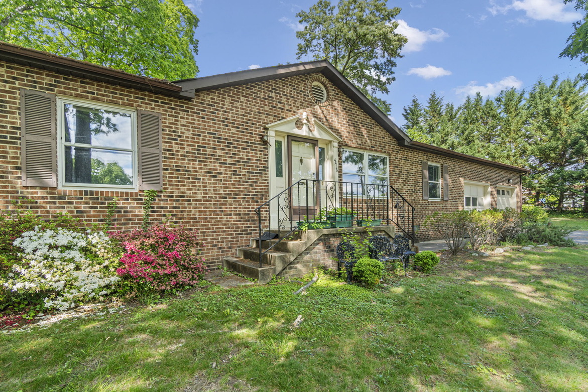 4416 Van Buren St (5BR)
