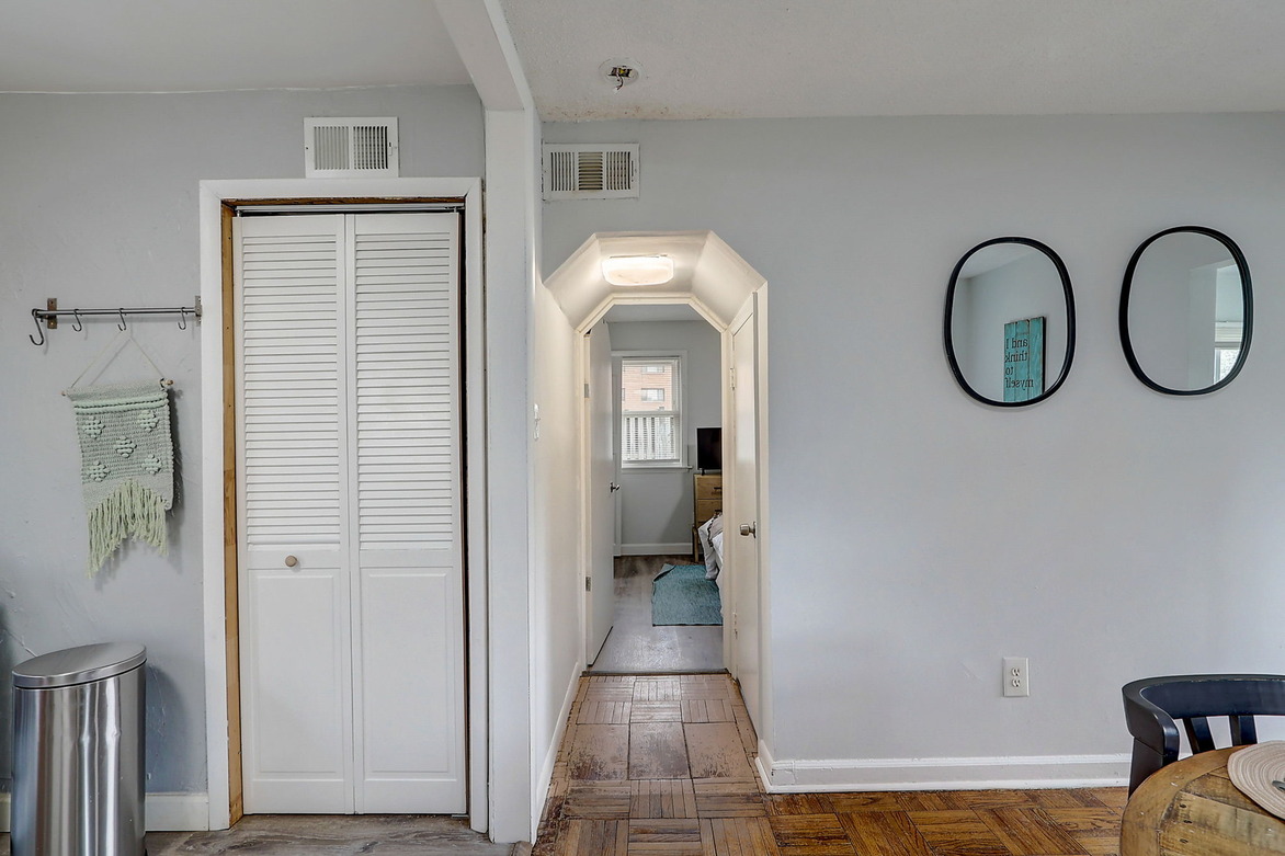 6008 Riverside Dr (3BR)