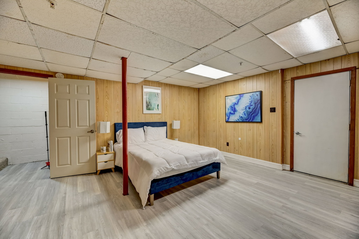 4829 Berwyn Rd (3BR)