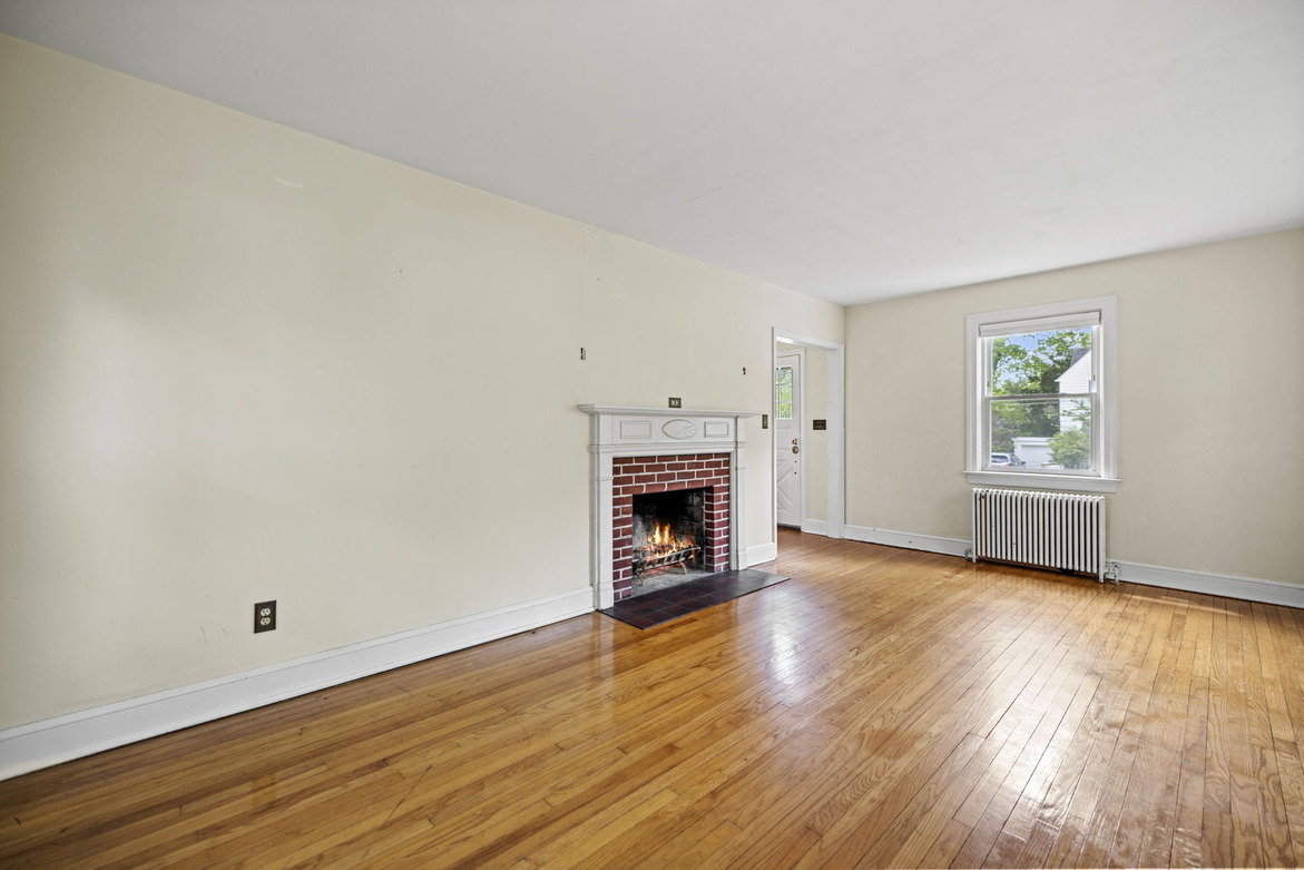 4614 Beechwood Rd (5BR)