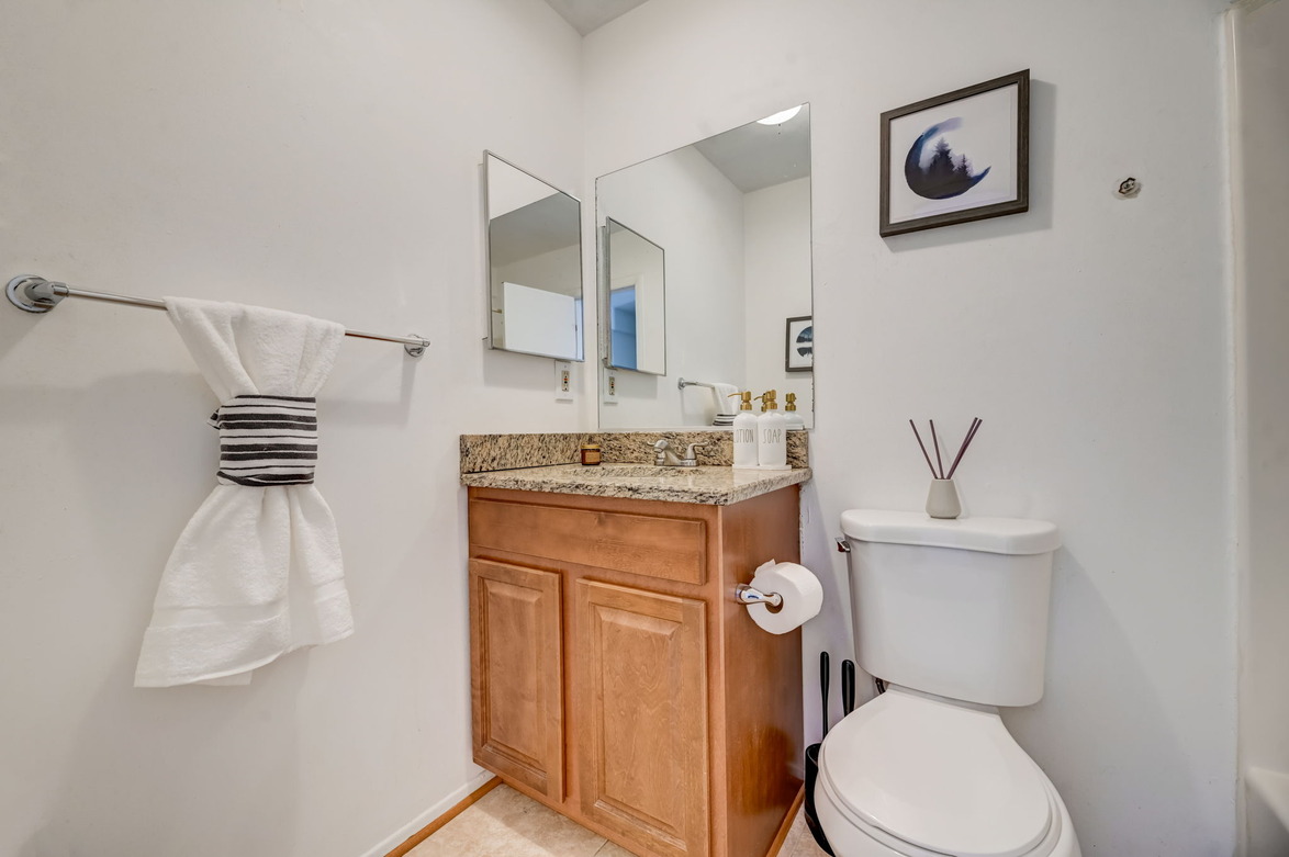 4829 Berwyn Rd (3BR)