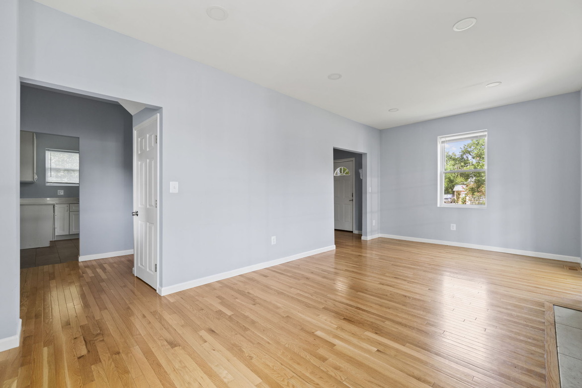 4809 Sheridan St (5BR)