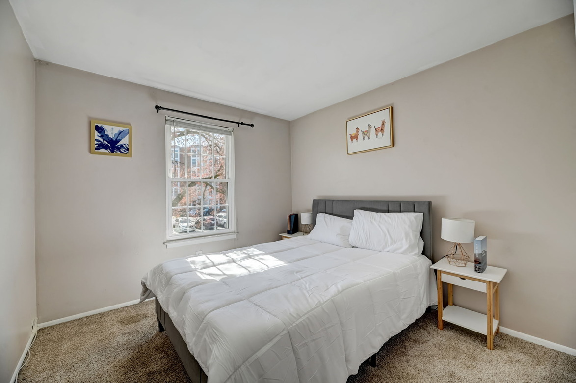 4829 Berwyn Rd (3BR)