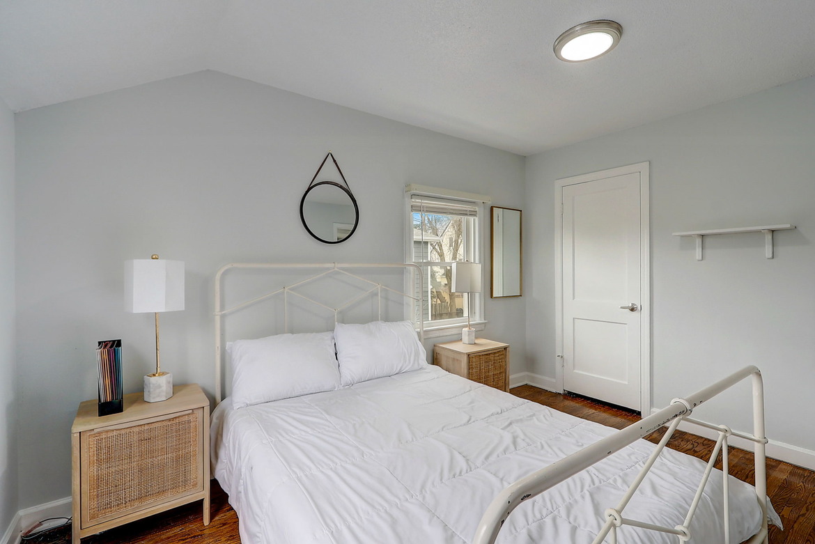 6008 Riverside Dr (3BR)