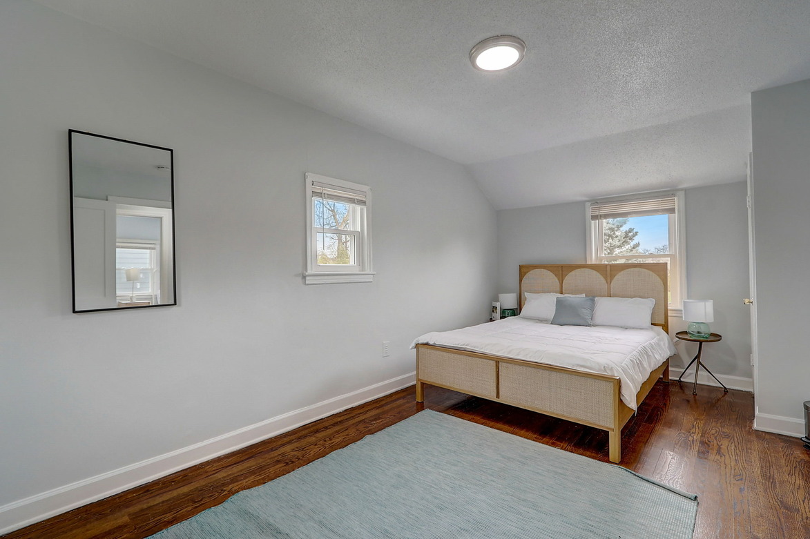 6008 Riverside Dr (3BR)