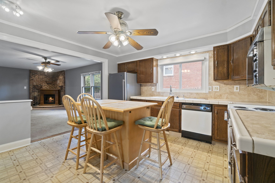 4416 Van Buren St (5BR)