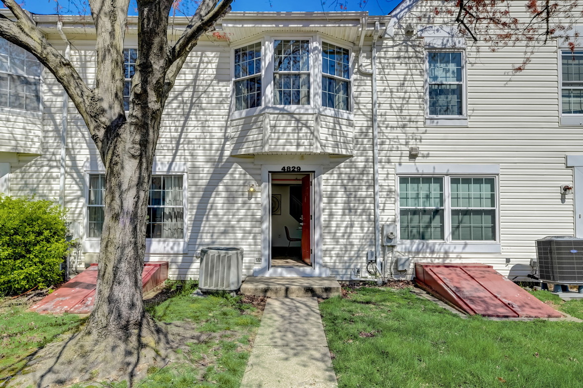 4829 Berwyn Rd (3BR)