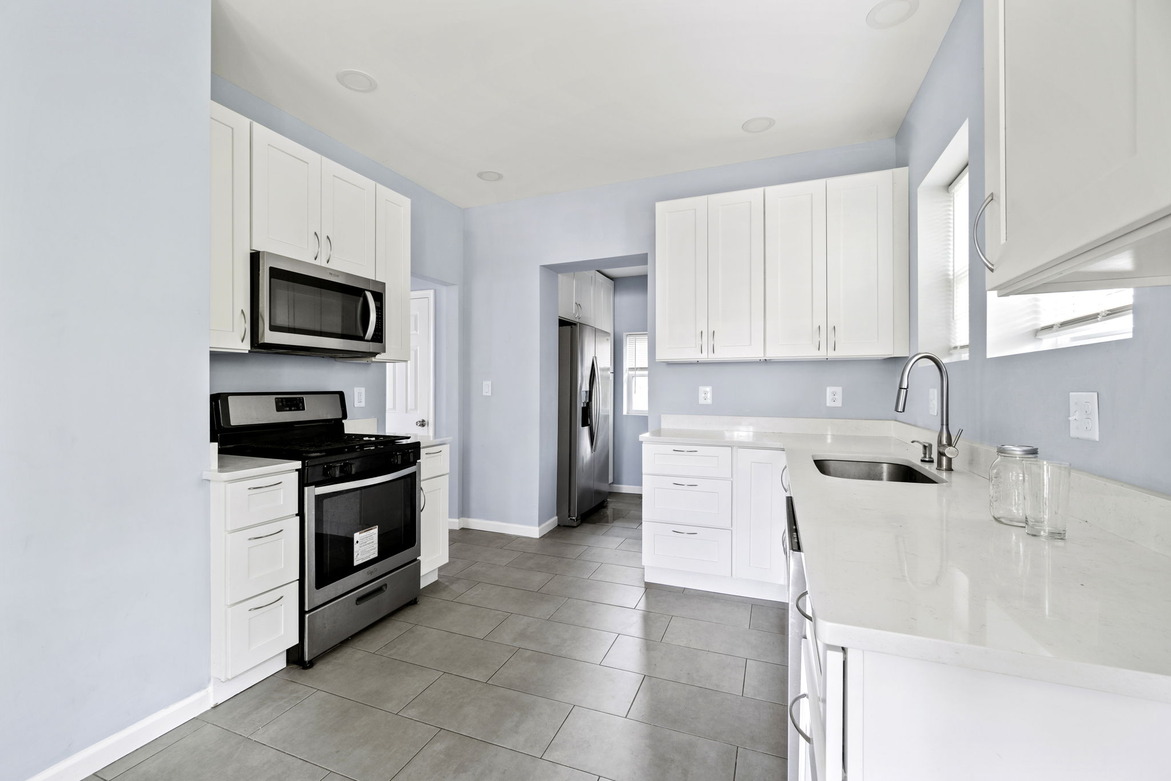 4809 Sheridan St (5BR)