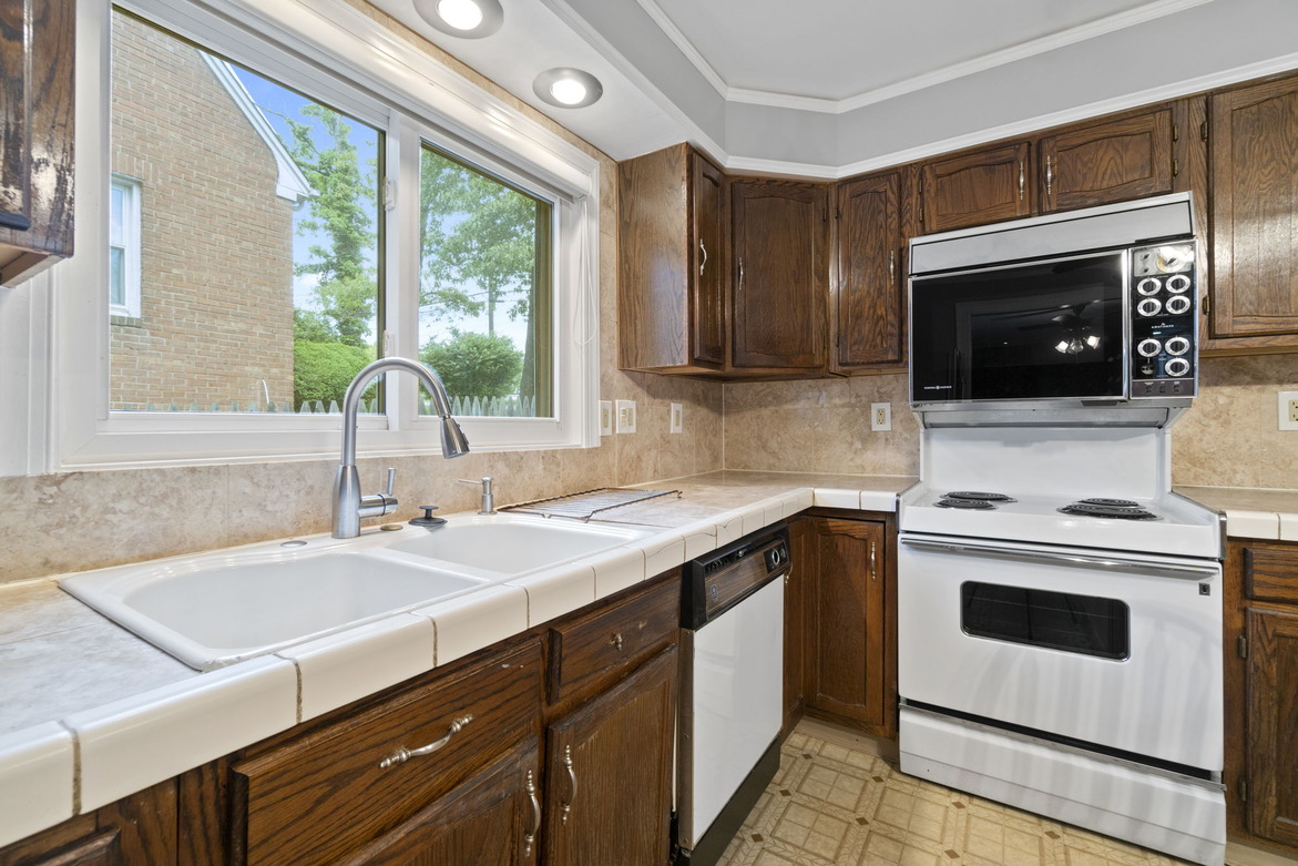 4416 Van Buren St (5BR)
